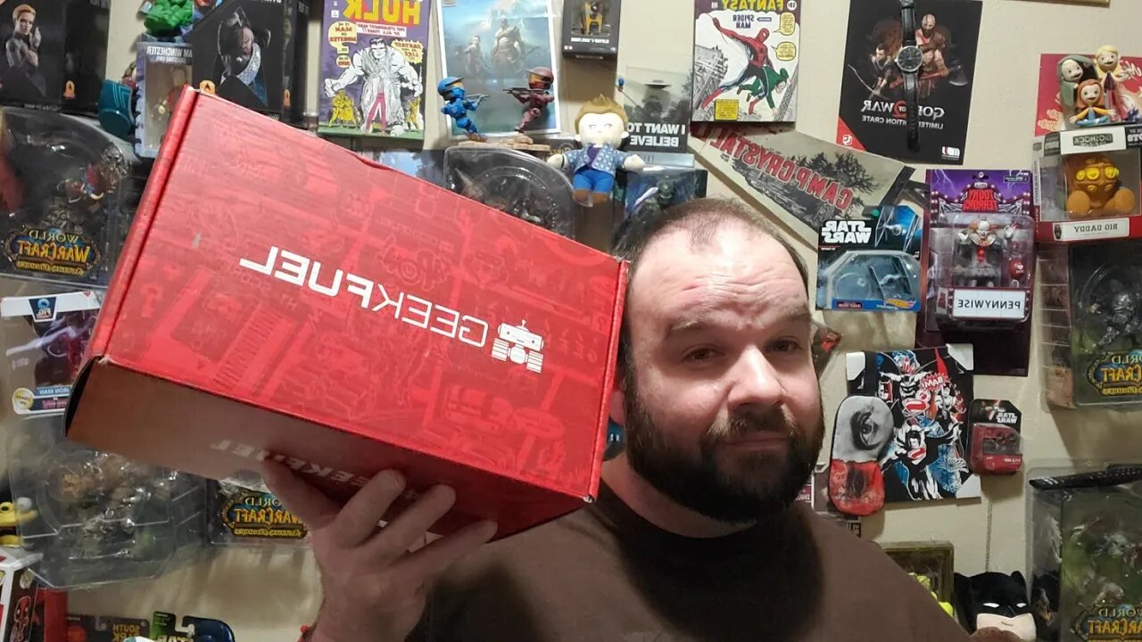 Attair Unboxes the 2020 May Geekfuel Crate