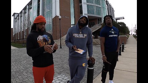 University of Tennessee Chattanooga: Ministering To A Christian Student, 3 Young Black Men Come Under Conviction And As I Preach To Them, They Say The Gospel Makes Sense