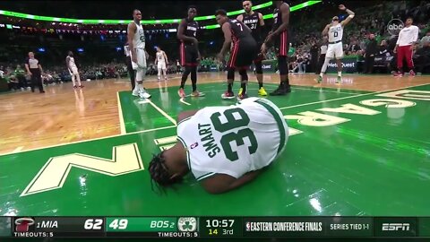 Marcus Smart cries in pain after a possible Ankle and lower body injury!!