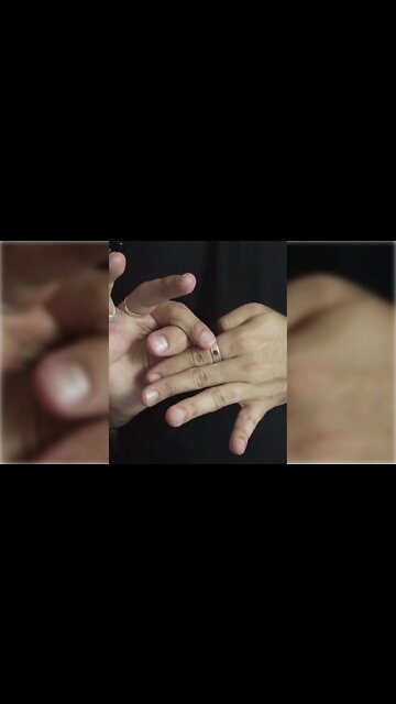 MAGICALLY Remove your thumb! 👍🏽