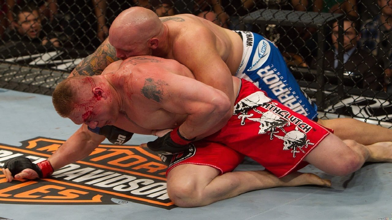 UFC Classic: Brock Lesnar vs Shane Carwin | FREE FIGHT