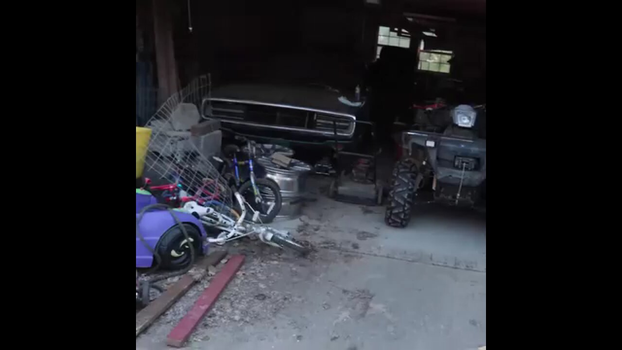 try to start car that 40 years in the garage