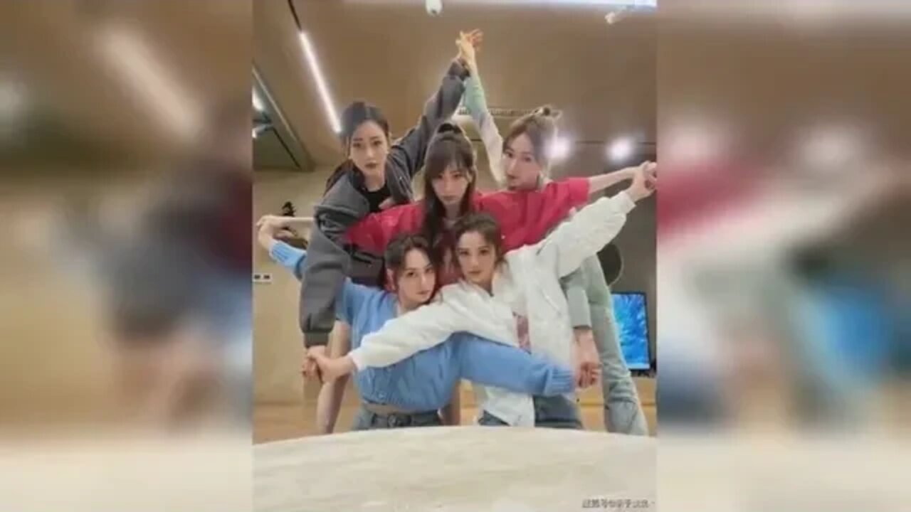 王心凌组第一有争议！佳人舞台怎么会输，于文文痛哭没保护好刘恋