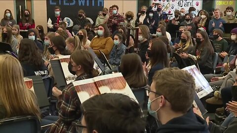 West Geauga High School senior gets surprise visit, full scholarship from Thiel College