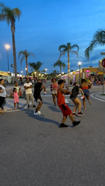 Florida Dance Dance Dance🌴