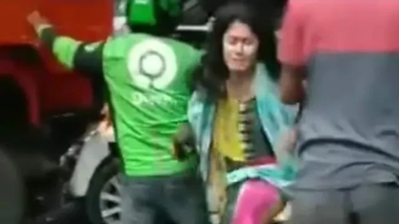 Kecelakaan Tabrakan Beruntun di Ring Road Medan, depan Manhattan Square