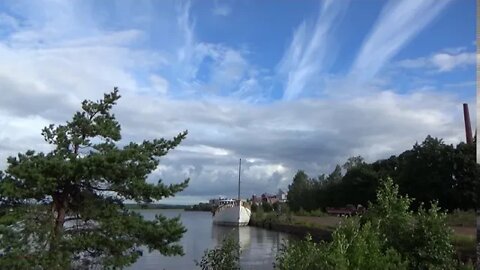 At the seaside between rain showers