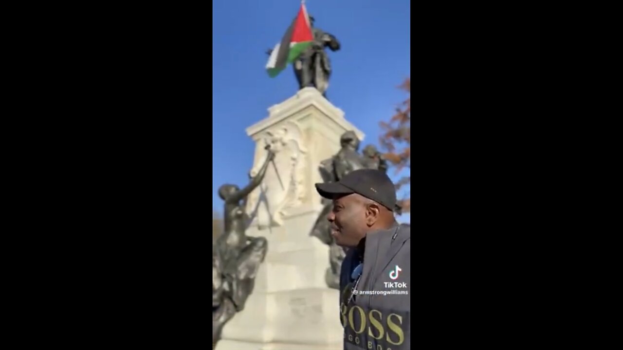 PALESTINIAN FLAG🇰🇼🏛️🥷RAISED UP HIGH ON WHITE HOUSE GROUNDS🇰🇼🏛️📸💫