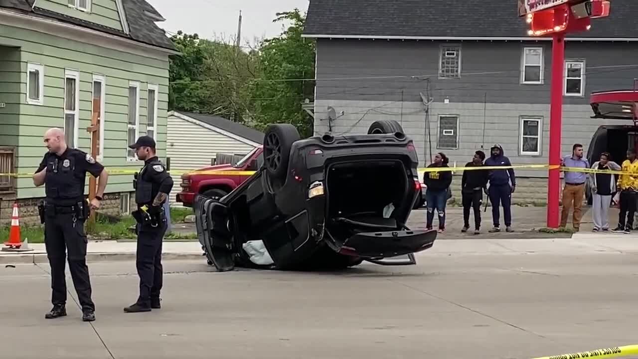 Large police presence near Capitol & Teutonia following crash