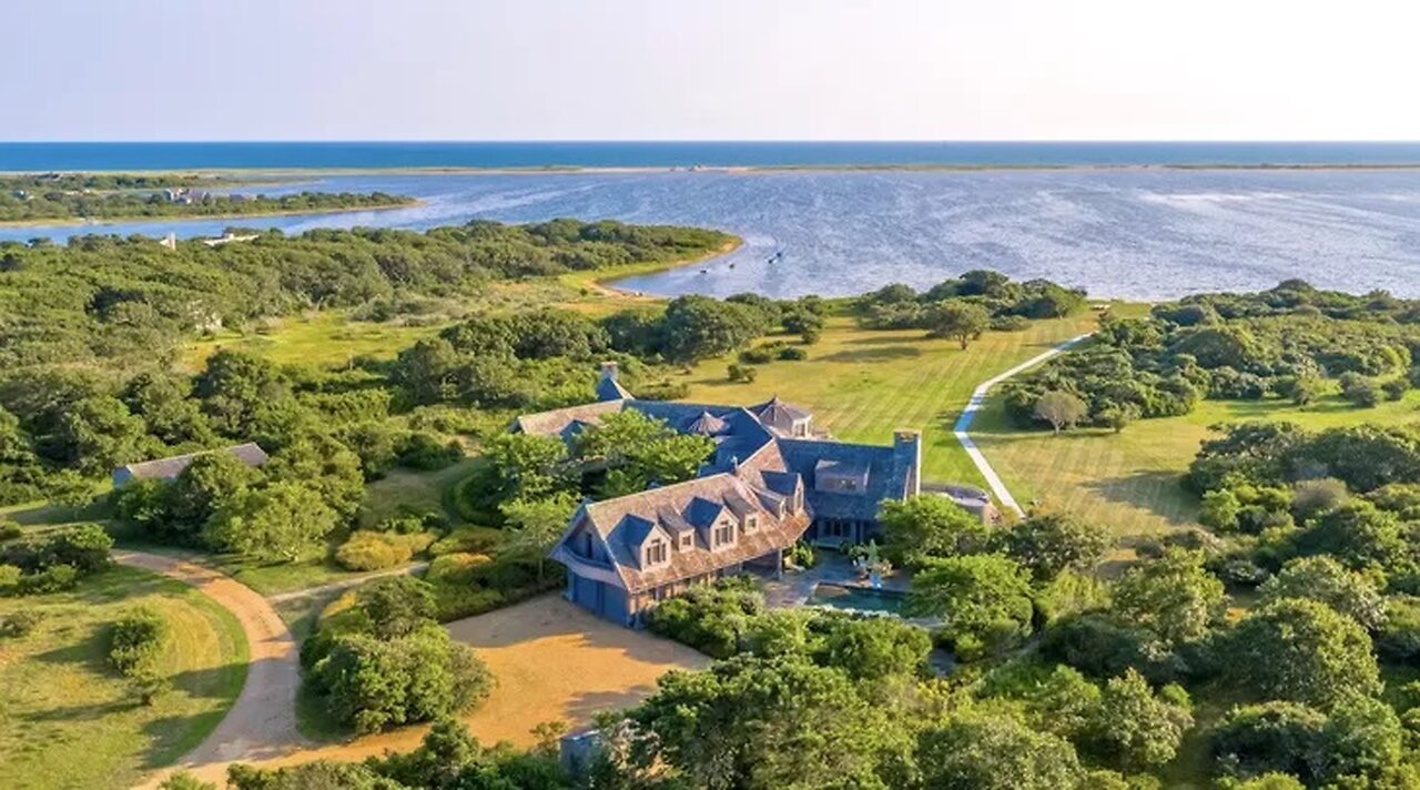 43-year-old Black Man Drowns 100 Feet Off Obama’s Martha’s Vineyard Estate