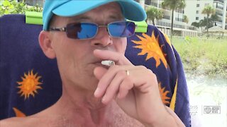 Florida lawmaker pushing bill to give each county the right to ban smoking at beaches