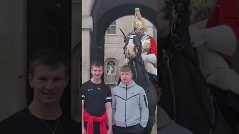 The guard wants you to move #horseguardsparade