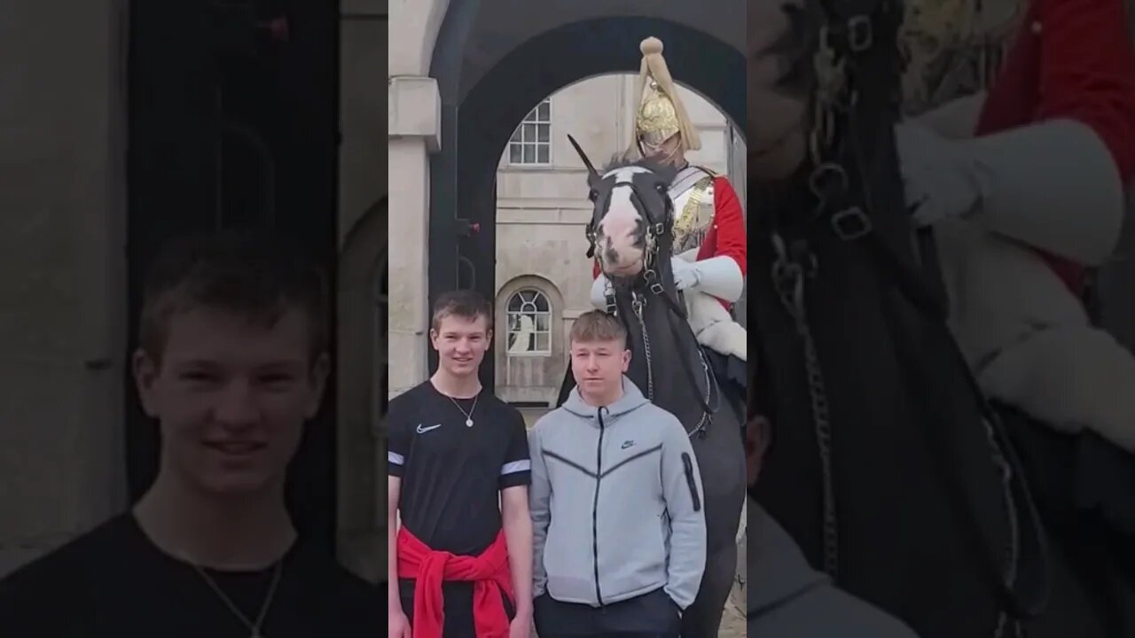 The guard wants you to move #horseguardsparade