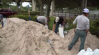 Martin County residents prepare for flooding ahead of Hurricane Ian