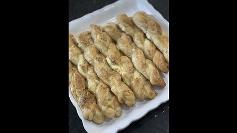 Easy Breakfast Cheese Twists