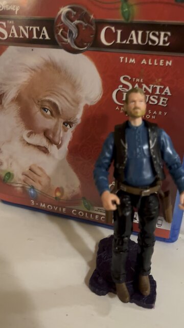 How Dark is the Movie the Mom in The Santa Clause Thinks She Is In?