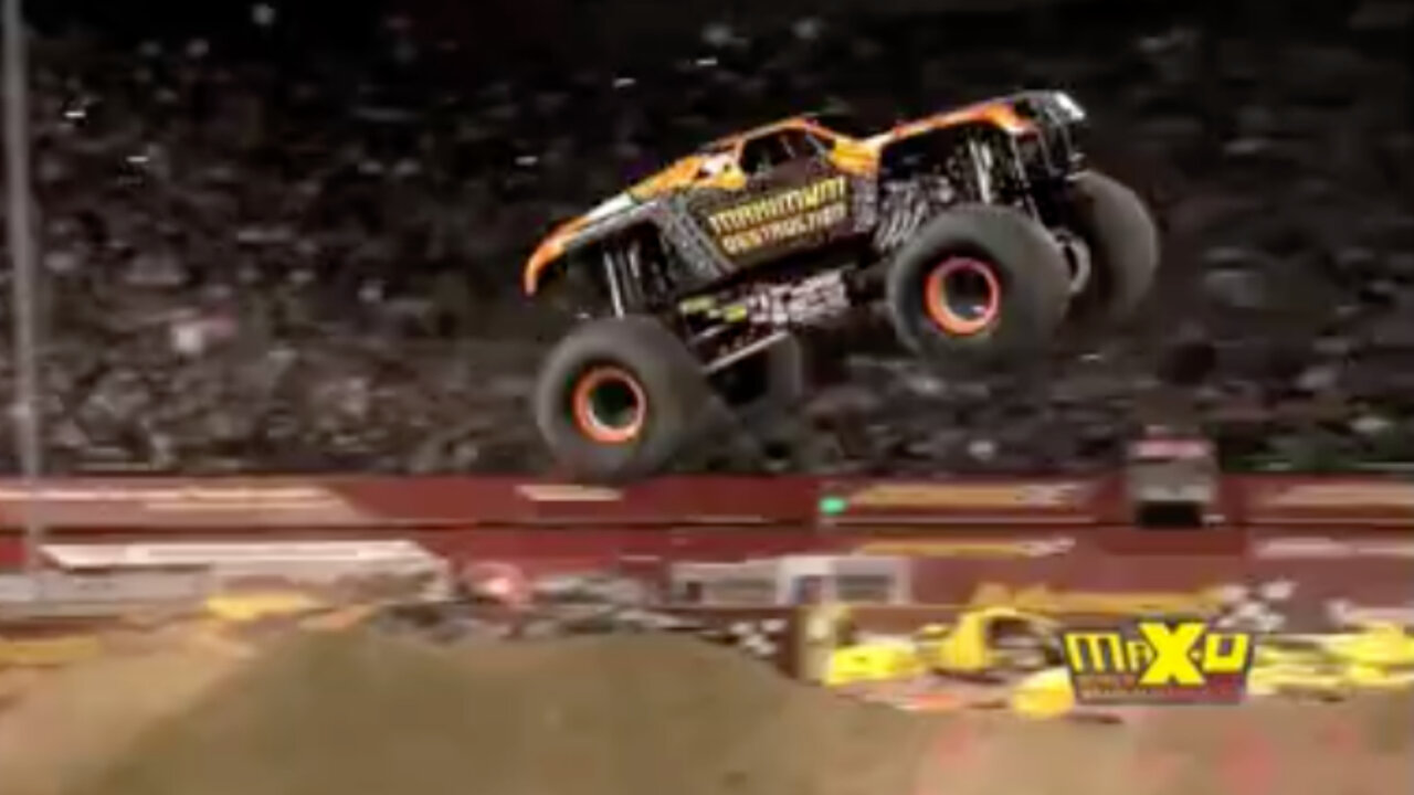 This monster truck driver drives like an absolute madman!