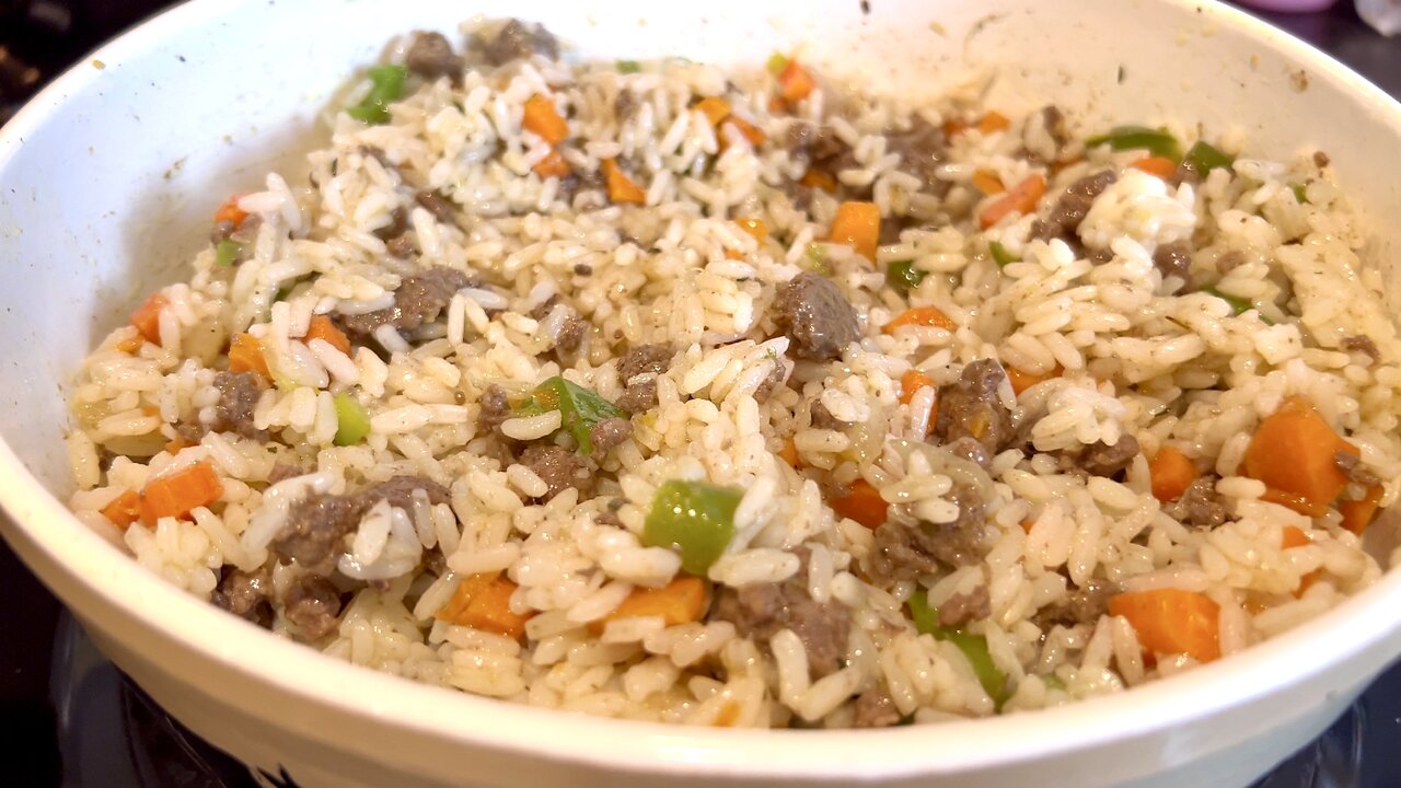 Easy Fried Rice Recipe! So Delicious!