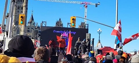 Retired Mountie Speaks to Crowd in Ottawa