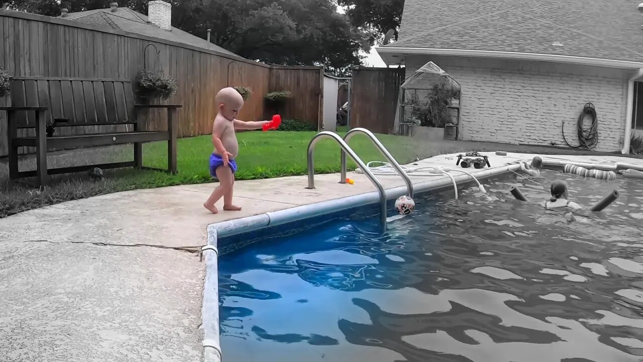 What Happens When you Let a Baby Wander Around a Swimming Pool