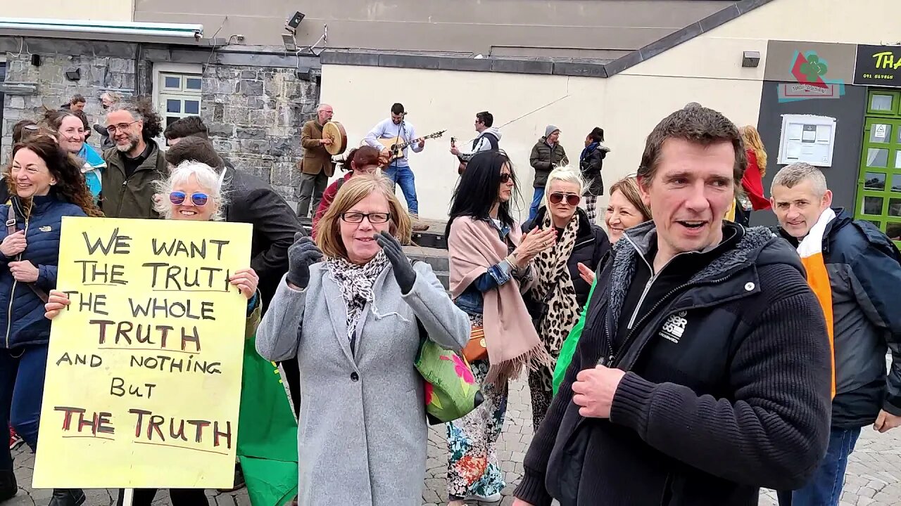 Spectacular Ending to The Protest in Galway - 17 04 2021