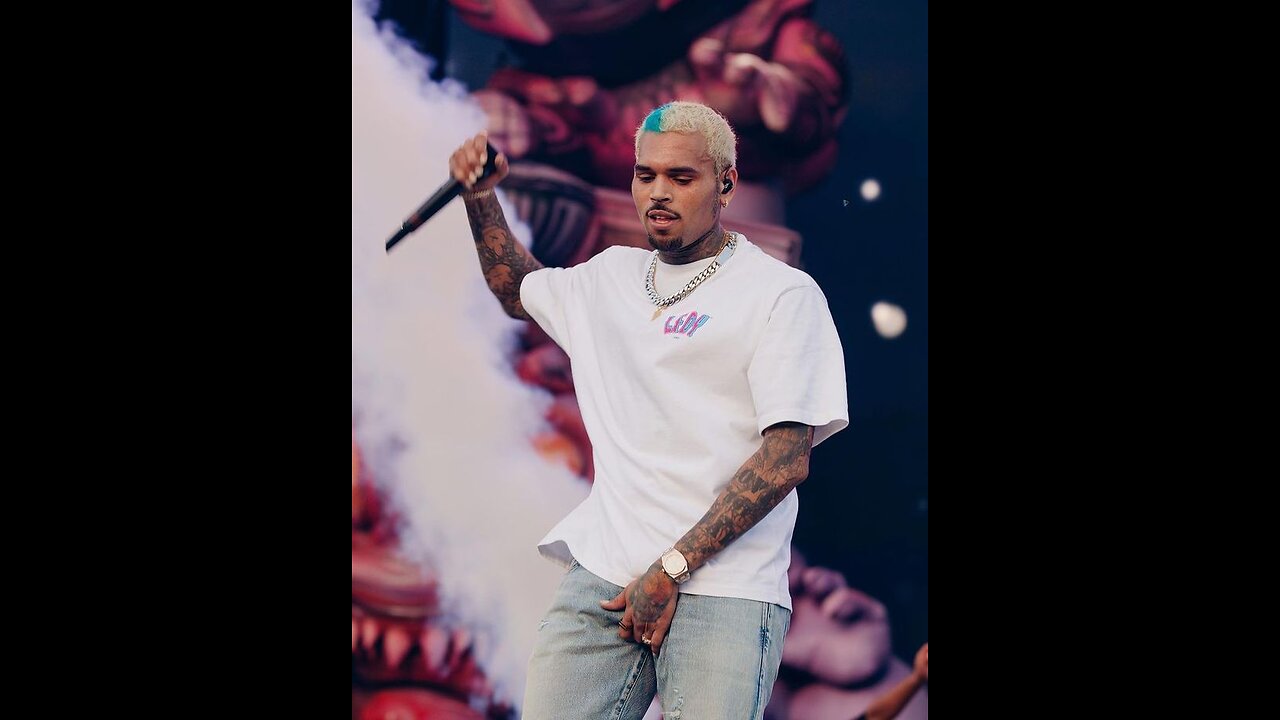 Chris Brown -- Undecided (Official video)