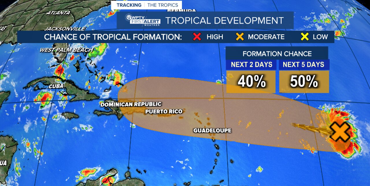 Tropical wave with medium chance of development heads toward Leeward Islands