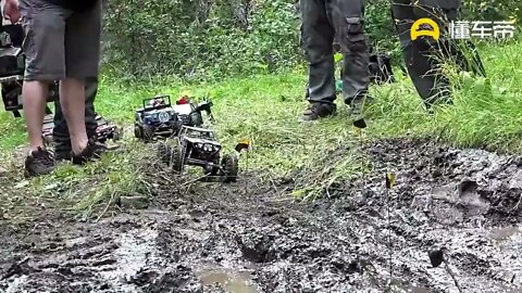 13: Look at the model car off-road, the vision is amazing, take a look.