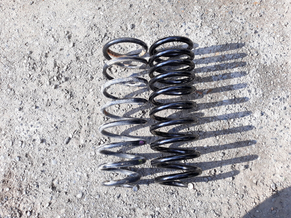 Unique idea! Concreted two springs, look what happened