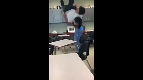 Bro playing wwe in school