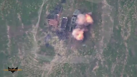 Russia's Lancet kamikaze drone hitting a Ukrainian P-18 (in vid) radar