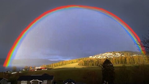 RARE RAINBOW Caught on Video