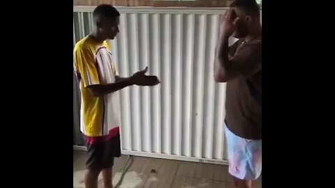 A NOVA MODINHA VIRAL DA INTERNET , FAÇA VOCE TAMBEM COM O SEU AMIGO ( MEME ) ( VIRAL ) #shorts #top