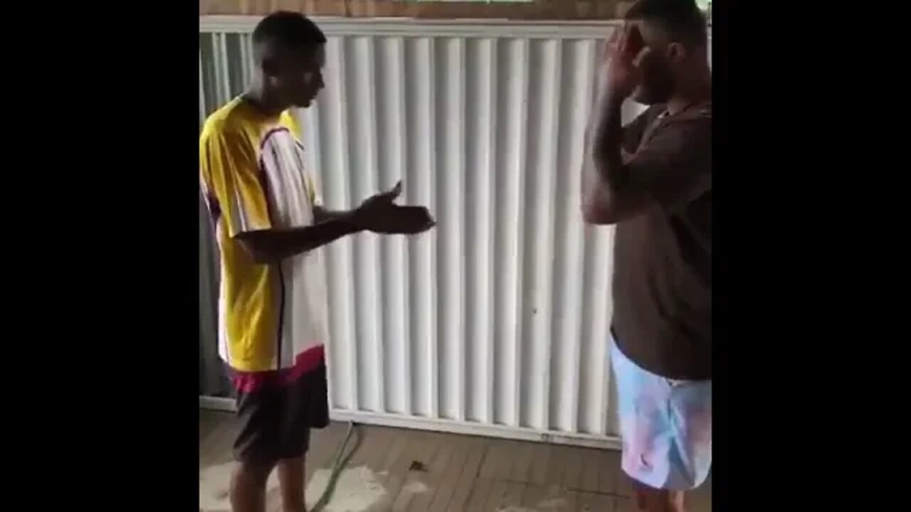 A NOVA MODINHA VIRAL DA INTERNET , FAÇA VOCE TAMBEM COM O SEU AMIGO ( MEME ) ( VIRAL ) #shorts #top