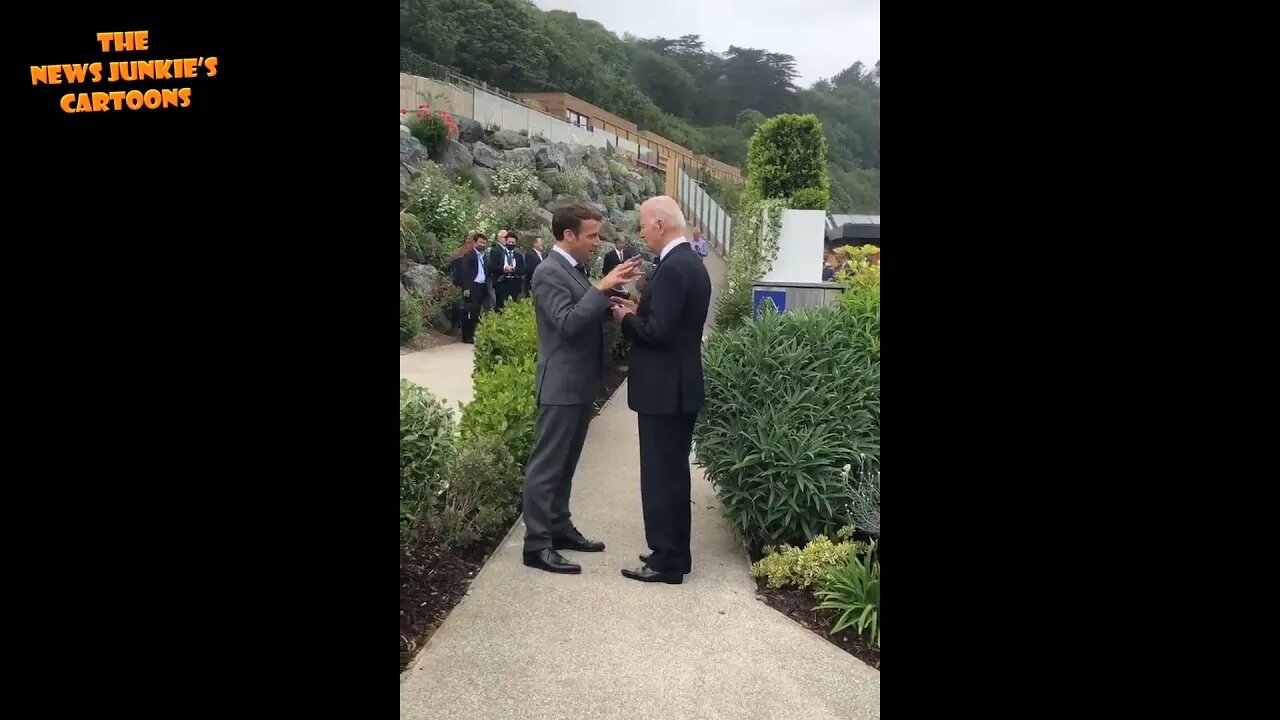 Does Biden look like he even knows who's talking to him?