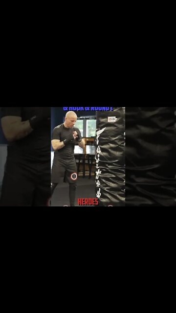 Heroes Training Center | Kickboxing "How To Double Up" Hook & Uppercut & Hook & Round 1 | #Shorts