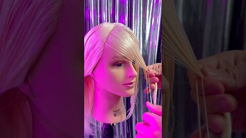 This way of getting yourself flawless curtain bangs will blow your mind!