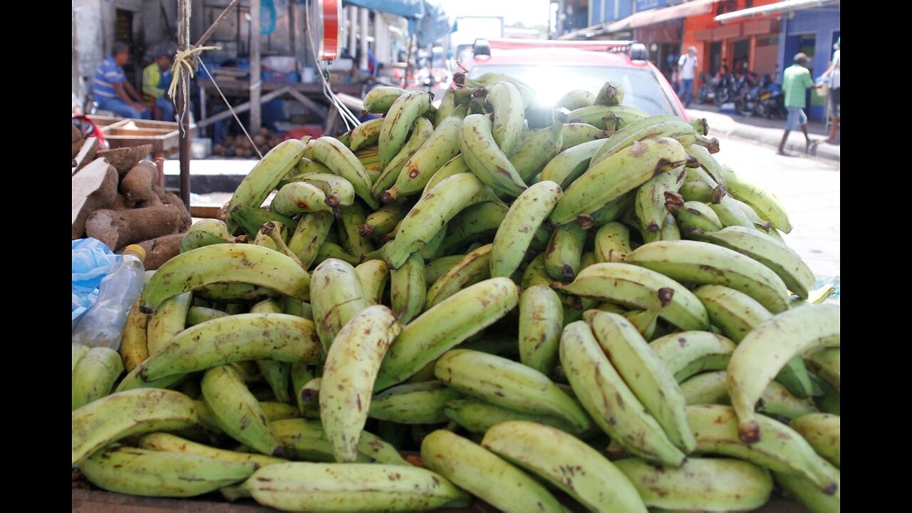 Se reduce la venta del plátano en el mercado de Bazurto