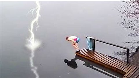 35 Luckiest People Caught On Camera@1