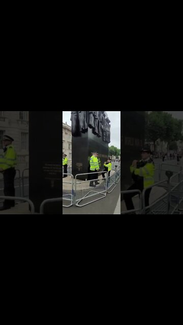 police protect the the women of world war ll statue at union works protest london #metpolice
