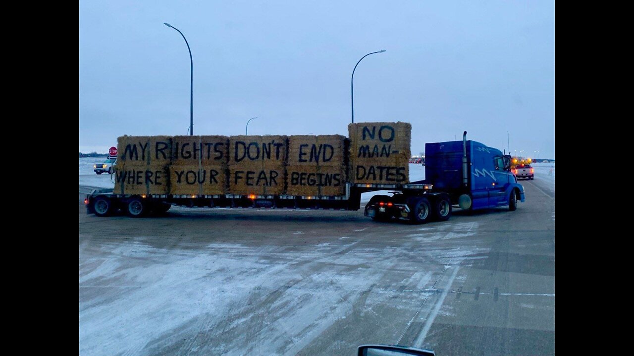 Canadian Truckers Protesting vaccine passports for Truckers at Manitoba/USA border