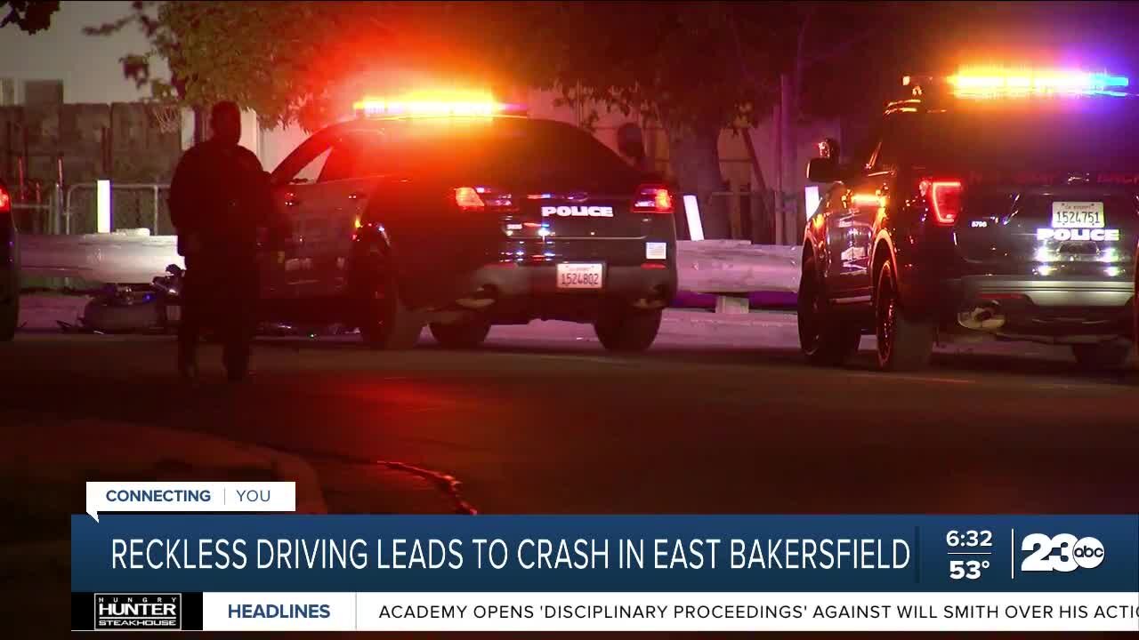 Man suffers major injuries in motorcycle cash in East Bakersfield