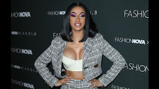 Cardi B insists she’s ‘comfortable’ in her skin in makeup-free video