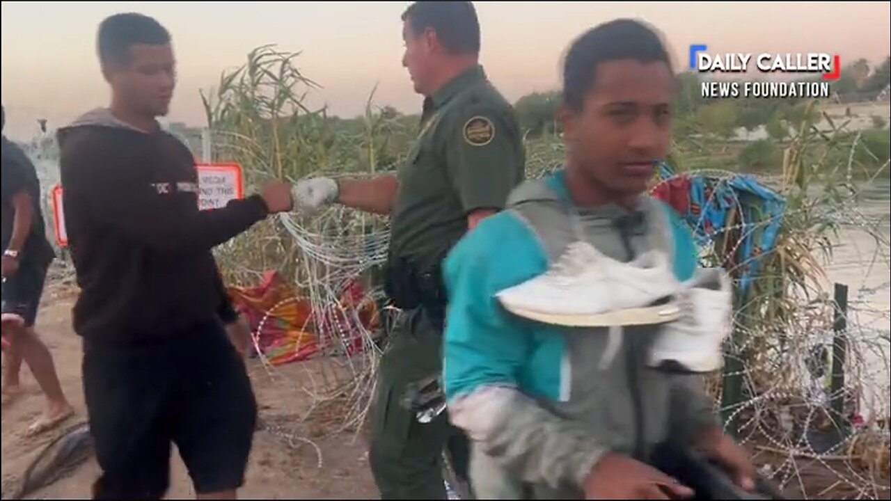 Border Patrol Cutting Razor Wire & FIST BUMPING Fighting Age Male invaders - HaloRock