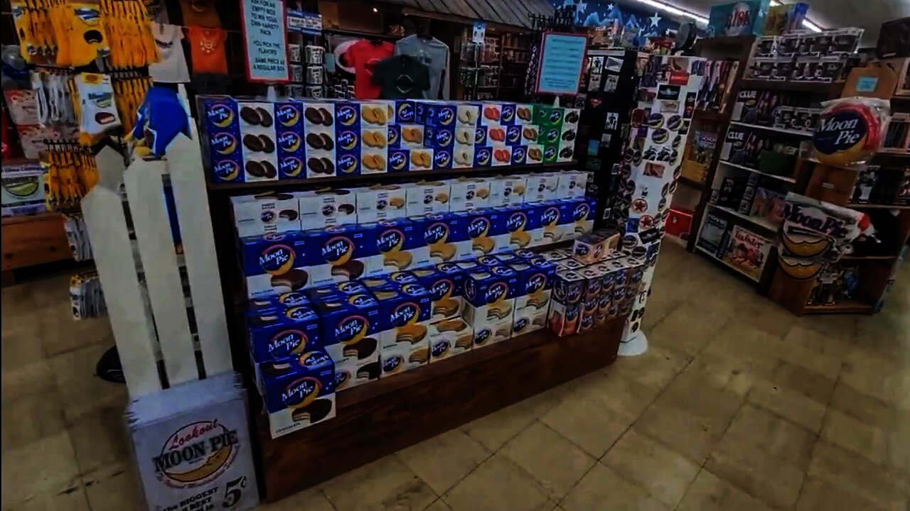 Walkthrough of Moon Pie General Store in Pigeon Forge Tennessee