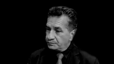 Un acosador en mi puerta...