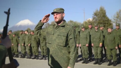 Mobilized Russian troops receive their rifles