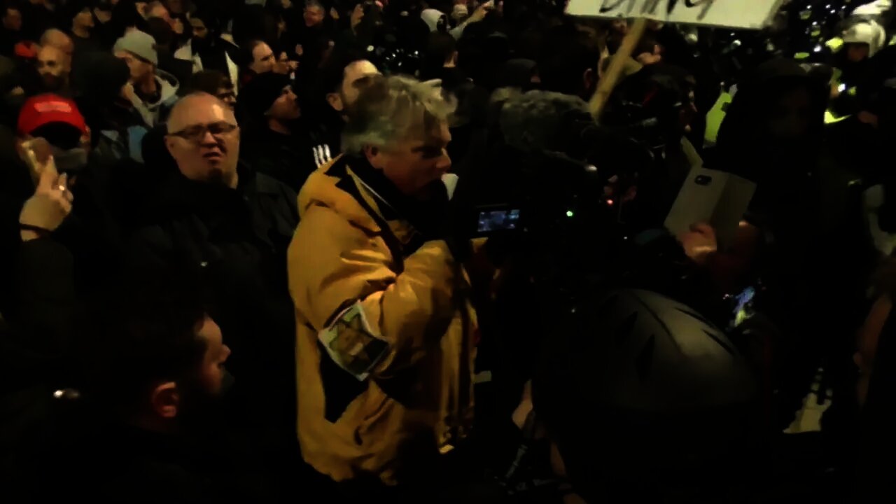 JEFF WYATT THIS IS NOT WHAT WE DO IN ENGLAND #tsgpolice