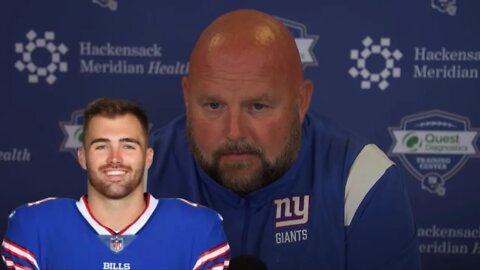 Giants Work Out Familiar Quarterback