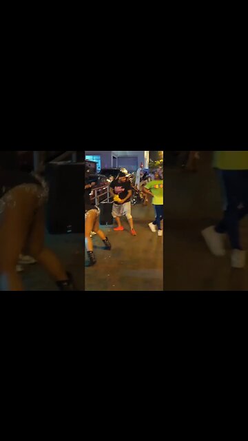 😂😂😂😂 Did she take off her wig and swing it 😂😂😂😂 #vlog #video #viral #dance